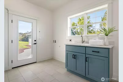 1649 Scenic Heights Road, Oak Harbor, WA 98277 - Photo 22