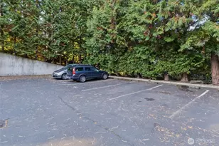 7930 SE 34th St, Mercer Island, WA 98040 - Photo 24