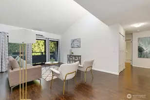 7930 SE 34th St, Mercer Island, WA 98040 - Photo 2