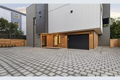 3646 Greenwood Avenue N #A, Seattle, WA 98103 - Photo 2