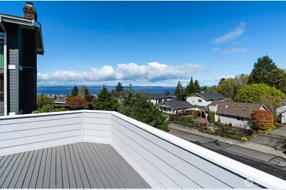 944 Maple Street, Edmonds, WA 98020 - Photo 4