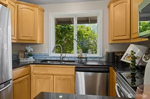 944 Maple St, Edmonds, WA 98020 - Photo 12