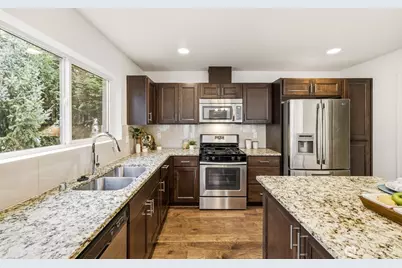 11236 241st Place NE #82, Redmond, WA 98053 - Photo 12