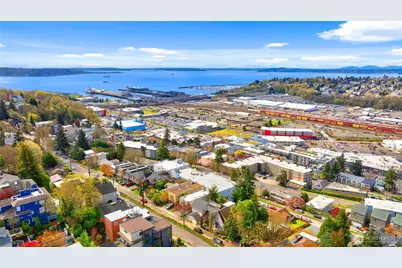 2244 13th Ave W #206, Seattle, WA 98119 - Photo 6