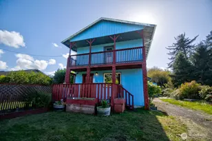 715 Copalis Beach Rd, Copalis Beach, WA 98535 - Photo 1