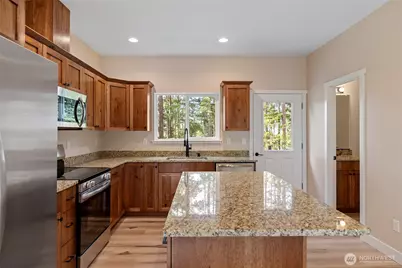 945 NW Heller Street #C1, Oak Harbor, WA 98277 - Photo 16