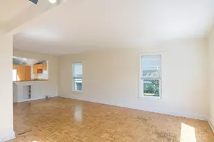 2149 5th Ave W, Seattle, WA 98119 - Photo 2
