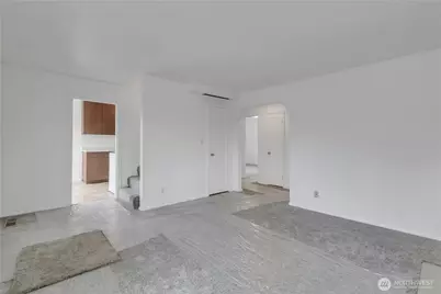 10041 15th Avenue SW, Seattle, WA 98146 - Photo 16