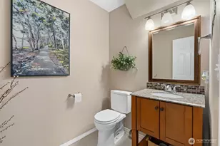 9005 S J St, Tacoma, WA 98444 - Photo 12