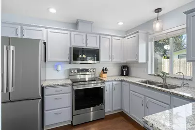 9005 S J Street, Tacoma, WA 98444 - Photo 8