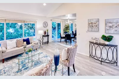 15208 NE 8th Street #C4, Bellevue, WA 98007 - Photo 2