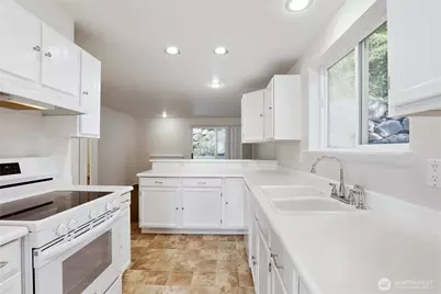 1319 NW Slate Lane #107, Silverdale, WA 98383 - Photo 10