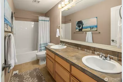 12902 194th Avenue Ct E, Bonney Lake, WA 98391 - Photo 28