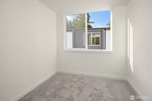 18017 2nd Ave NE, Seattle, WA 98155 - Photo 16