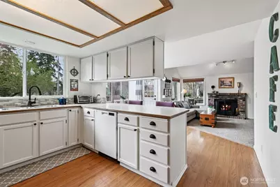 11019 SE 222nd Street, Kent, WA 98031 - Photo 8