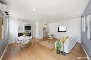 2512 Yale Ave. E., Seattle, WA 98102 - Photo 12