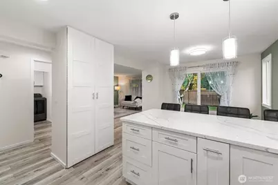 13324 NE 138th Pl, Kirkland, WA 98034 - Photo 16