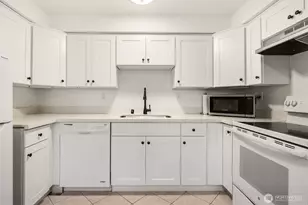 220 SW Clark St, Issaquah, WA 98027 - Photo 4