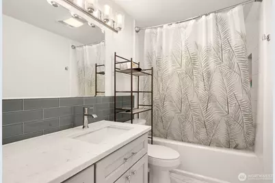 220 SW Clark Street #B304, Issaquah, WA 98027 - Photo 12