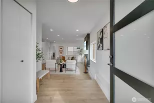 9846 62nd Ave S, Seattle, WA 98118 - Photo 2