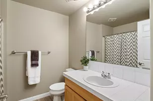 23919 SE 8th Pl, Sammamish, WA 98075 - Photo 34