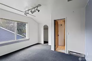 2422 E Louisa St, Seattle, WA 98112 - Photo 12