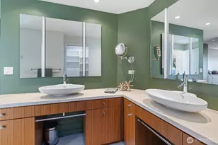 1953 9th Ave W, Seattle, WA 98119 - Photo 28