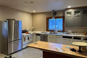 136 4th St, Roslyn, WA 98941 - Photo 4