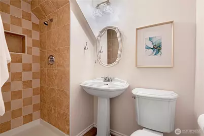 1528 NE 97th St, Seattle, WA 98115 - Photo 22
