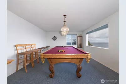 26 E Port Gardner Dr, Everett, WA 98206 - Photo 14