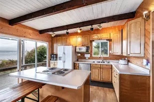 26 E Port Garden Dr, Everett, WA 98206 - Photo 4