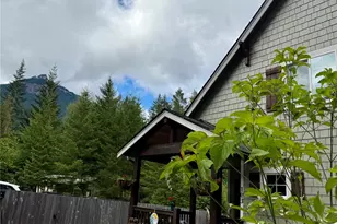 103 Mountain View Ln S, Packwood, WA 98361 - Photo 2