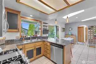 9823 64th Dr NE, Marysville, WA 98270 - Photo 12