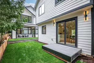 12648 NE 80th St, Kirkland, WA 98033 - Photo 40