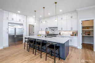 12648 NE 80th St, Kirkland, WA 98033 - Photo 10