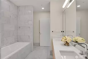 121 Stewart St, Seattle, WA 98121 - Photo 18