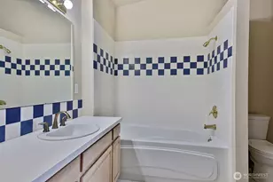 2693 N Bluff Rd, Greenbank, WA 98253 - Photo 18