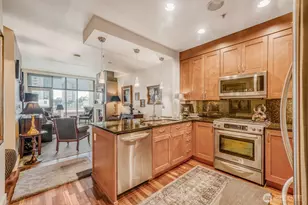 10650 NE 9th Pl, Bellevue, WA 98004 - Photo 10