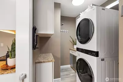 603 N Summit Avenue, Bremerton, WA 98312 - Photo 12