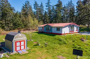 614 Richardson Ct, Oak Harbor, WA 98277 - Photo 2