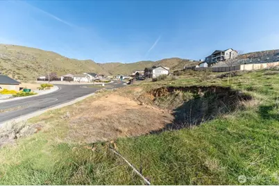 9988 Saska Way, Entiat, WA 98822 - Photo 10