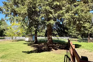 11621 Devin Ln SE, Yelm, WA 98597 - Photo 28