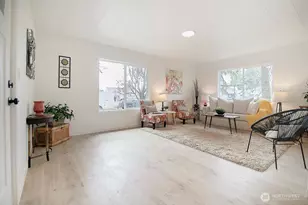 515 E Pine St, Centralia, WA 98531 - Photo 2