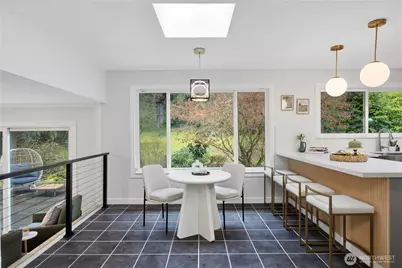 1705 NE 130th Place, Seattle, WA 98125 - Photo 10