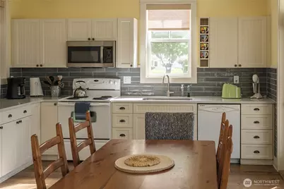 101 Flip Flop Lane, Oroville, WA 98844 - Photo 10