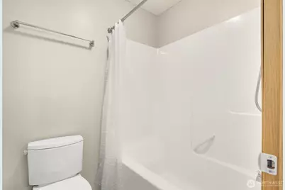 17915 25th Avenue E, Tacoma, WA 98445 - Photo 32