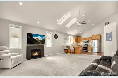 17915 25th Avenue E, Tacoma, WA 98445 - Photo 16