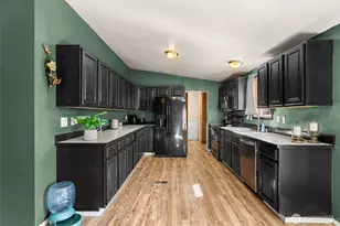 1053 S Perry Ave, East Wenatchee, WA 98802 - Photo 8