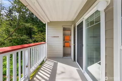 18501 SE Newport Way #H235, Issaquah, WA 98027 - Photo 20