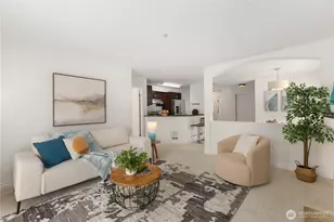 18501 SE Newport Way, Issaquah, WA 98027 - Photo 2